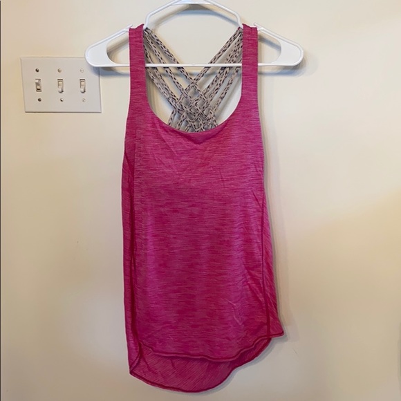 Lululemon tank - Picture 1 of 5